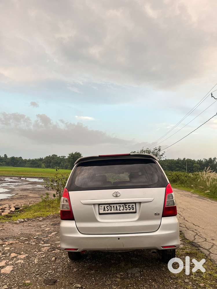 Toyota Innova 2012 Diesel Well Maintained