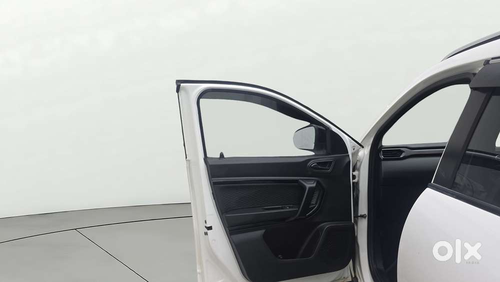 Renault Kiger Rxl, 2025, Petrol