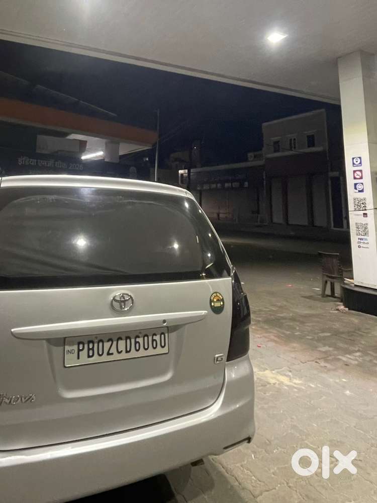 Toyota Innova 2011 Diesel Well Maintained