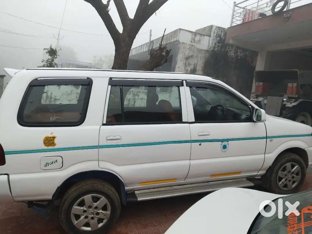 Chevrolet Tavera Neo 2016 Model