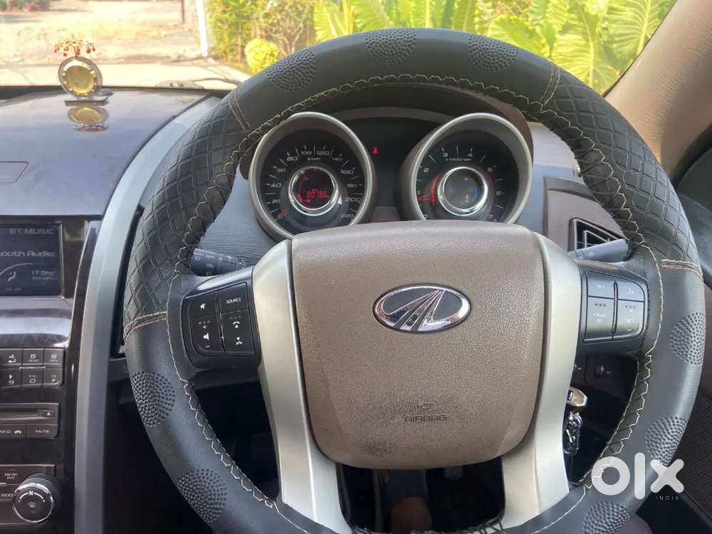 Mahindra Xuv500 2015 Diesel 80800 Km Driven