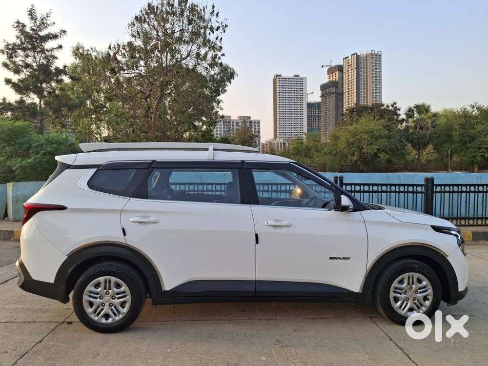 Kia Carens G 1.5 6mt Premium (o) 7-seater, 2024, Petrol