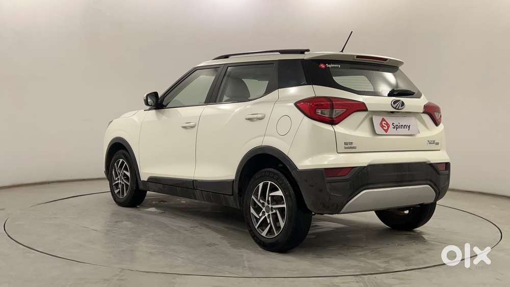 Mahindra Xuv300 W8 (o) 1.5 Diesel Amt, 2022, Diesel