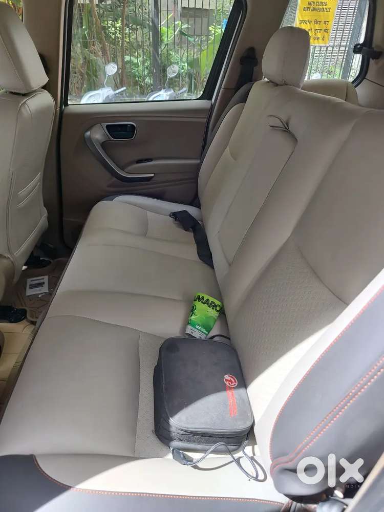 Mahindra Tuv 300,
November 2019 , Diesel,manual.