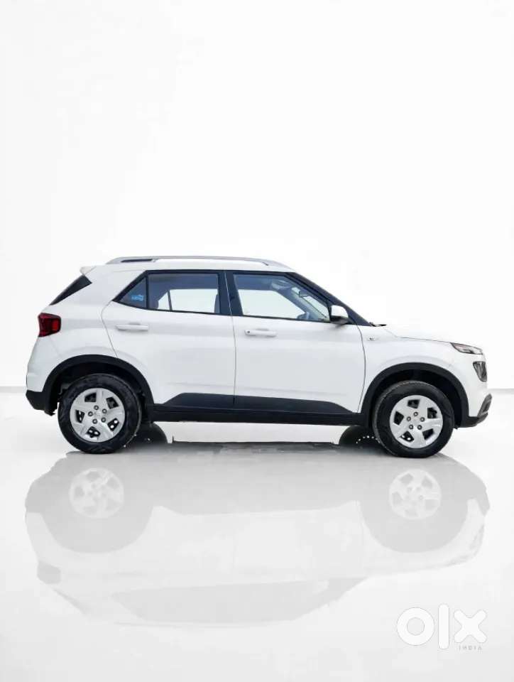 Hyundai Venue S 1.2 Petrol, 2022, Petrol