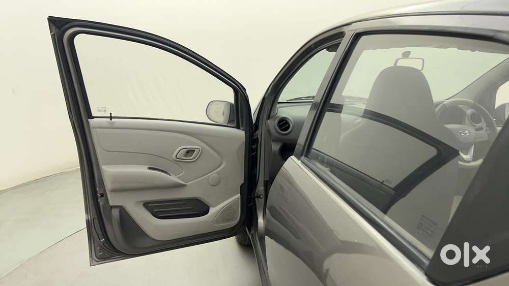 Datsun Redigo T Option, 2016, Petrol