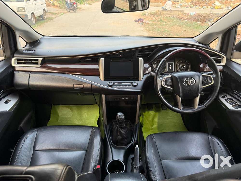 Toyota Innova Crysta 2.4 Z 7 Str, 2016, Diesel