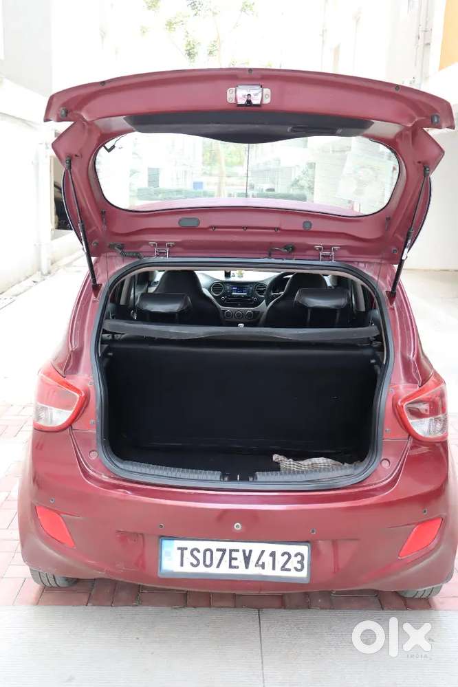 Hyundai Grand I10 2015 Petrol Well Maintained