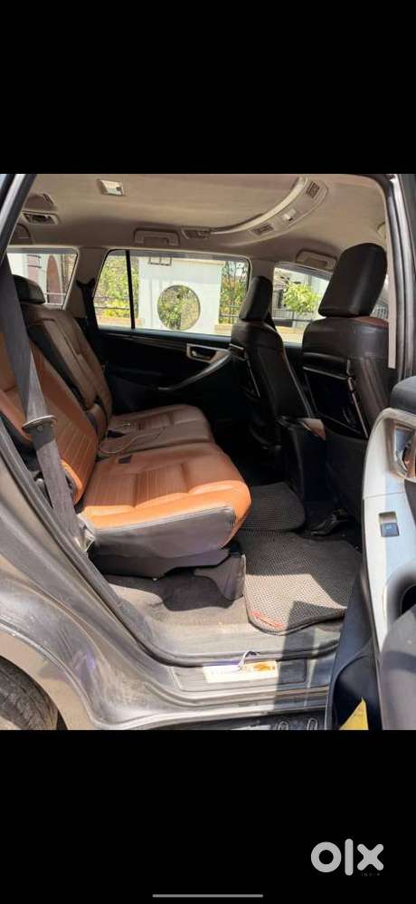 Toyota Innova Crysta 2.4 V, 2017, Diesel