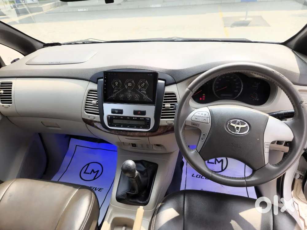 Toyota Innova 2013