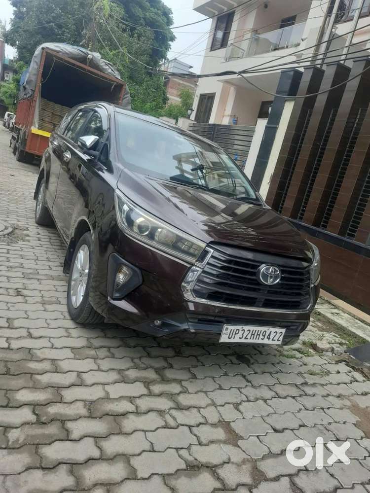 Toyota Innova Crysta 2016
