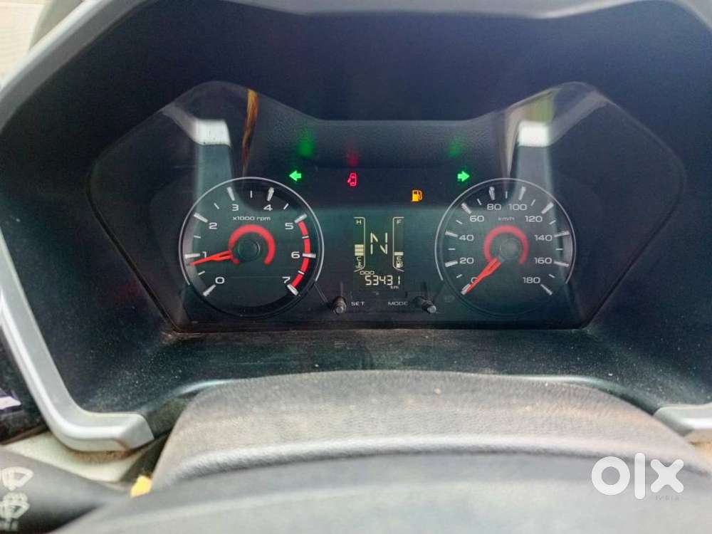 Mahindra Kuv 100 Mfalcon G80 K6 5str, 2017, Petrol