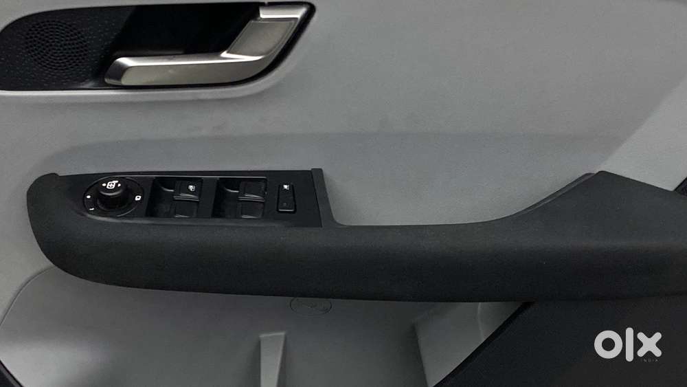 Tata Altroz 1.2 Xz (o), 2020, Petrol