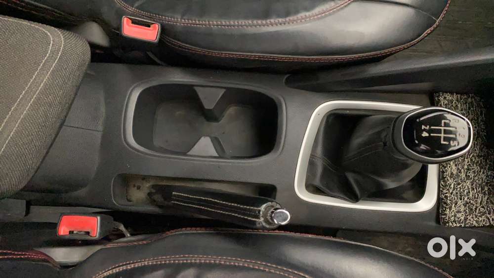 Nissan Magnite 1.0 Xv Premium Dual Tone, 2021, Petrol