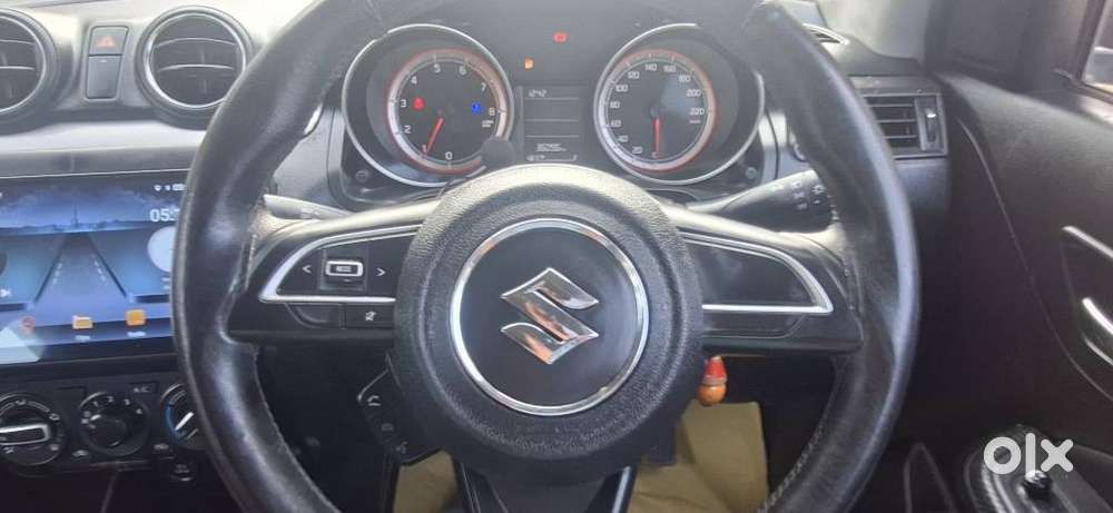 Maruti Suzuki Swift Vxi + Manual, 2020, Petrol