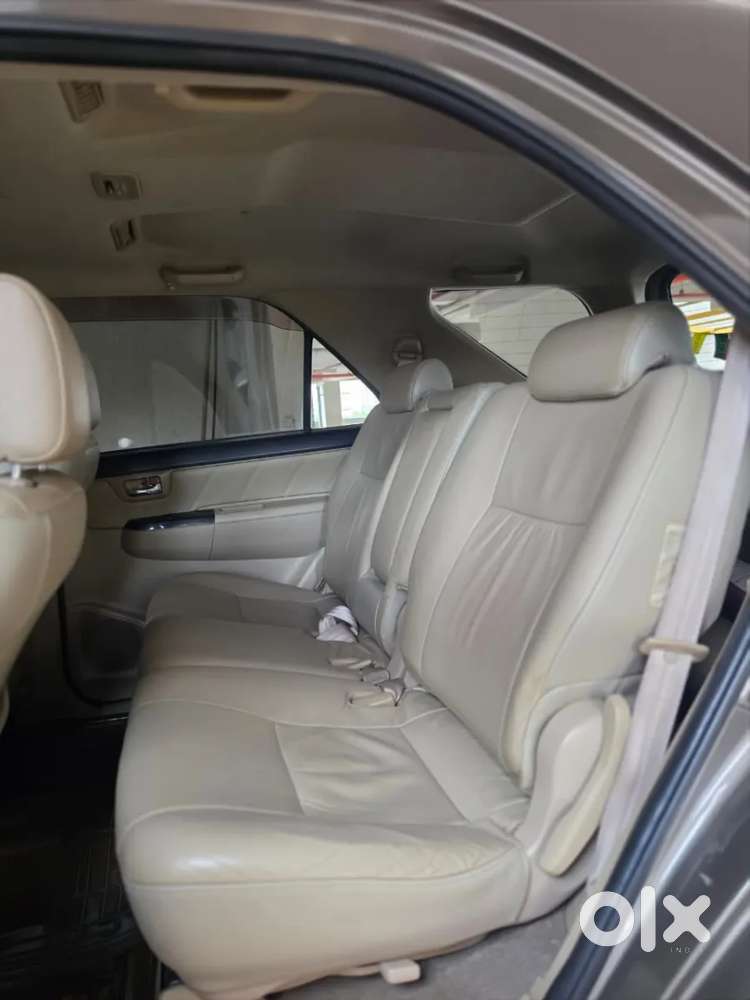 Toyota Fortuner 4x2 At, 2015, Diesel