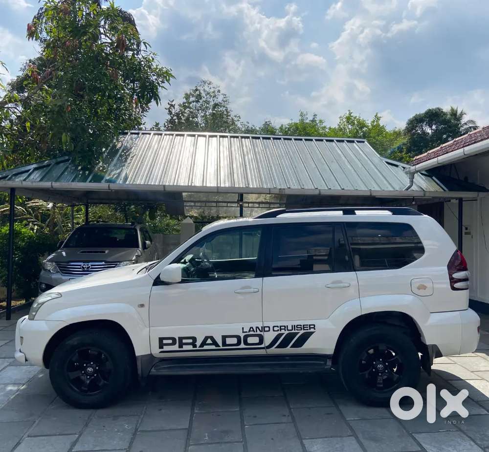 Toyota Landcruiser Prado Original Kerala, Fully Toyota Service