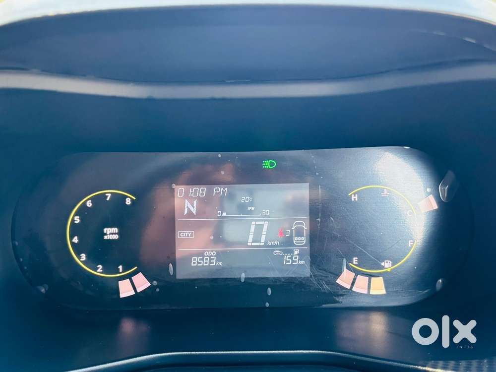 Tata Nexon Pure (s) 1.2 Petrol 6amt, 2025, Petrol