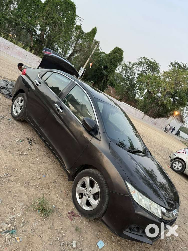 Honda City Petrol 2016 Sunroof Manual