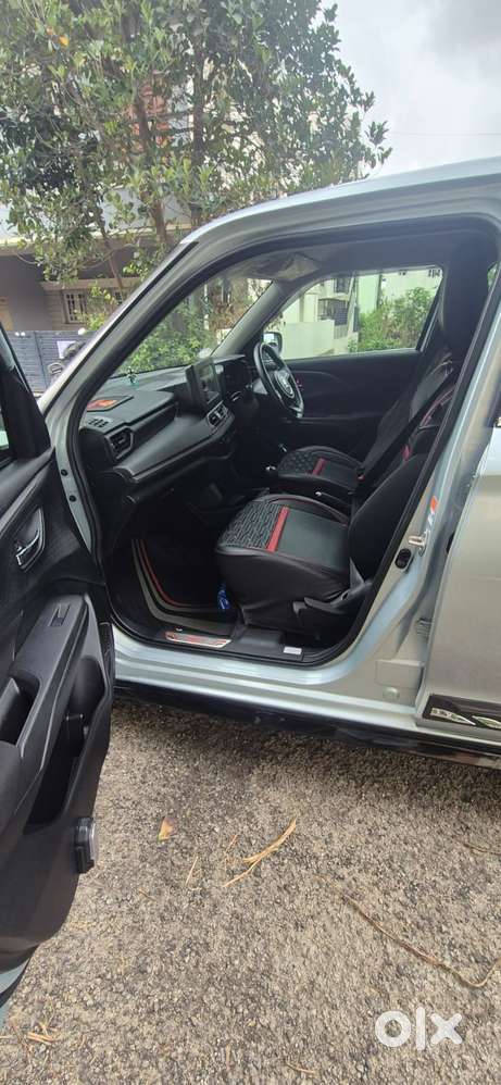Maruti Suzuki Swift VXi + Manual, 2024, Petrol