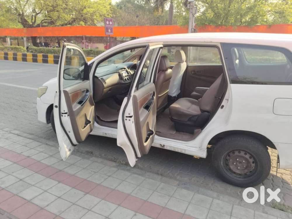 Toyota Innova 2.5 G (diesel) 7 Seater, 2016, Diesel