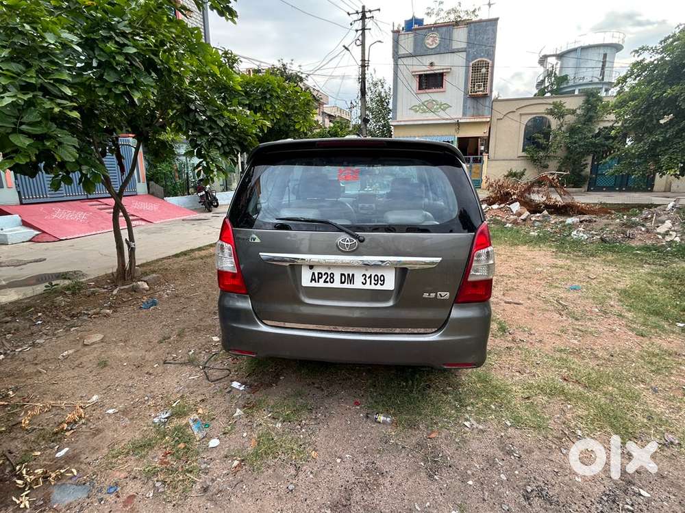 Toyota Innova Diesel 2012