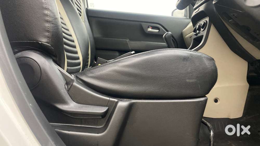 Maruti Suzuki Wagon R Zxi Amt 1.2, 2019, Petrol