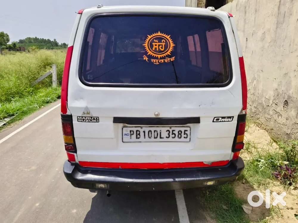 Maruti Suzuki Omni Ambulance 2012