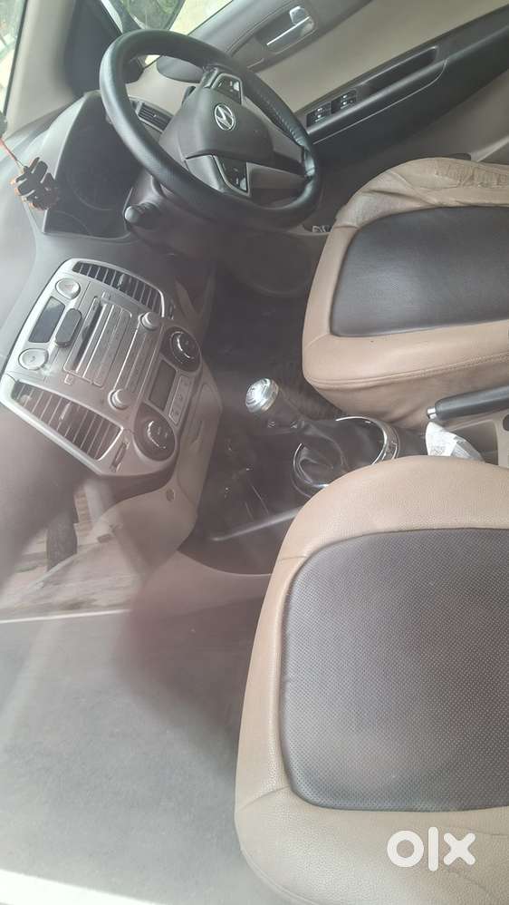 Hyundai I20 Asta Petrol 2010