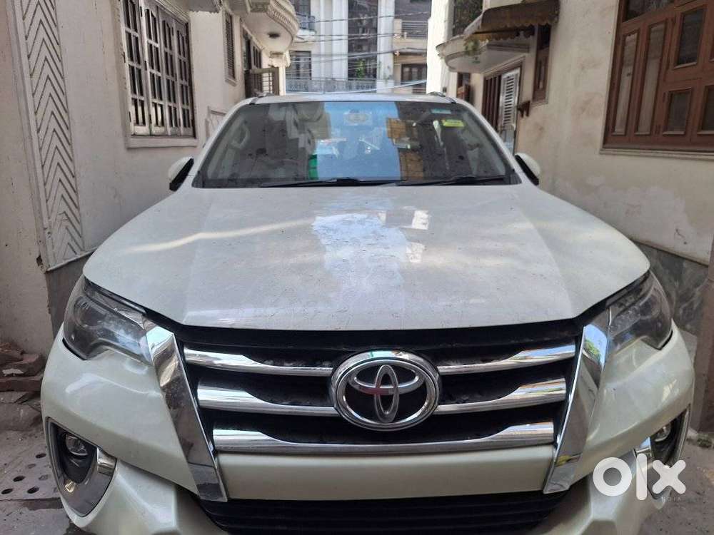 Toyota Fortuner 3.0 4x2 Automatic, 2018, Diesel