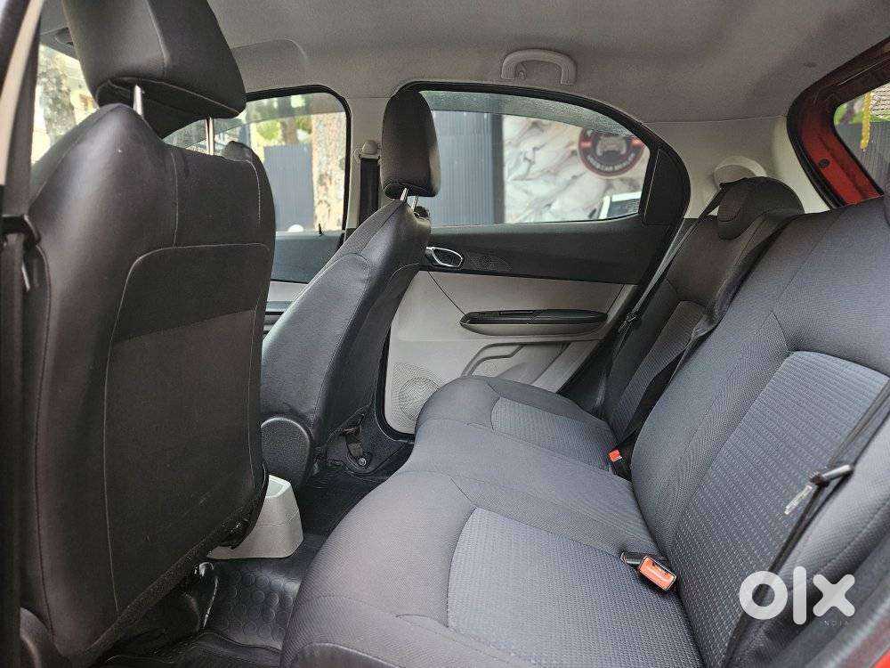 Tata Tiago 1.2 Revotron Xz Wo Alloy, 2018, Petrol