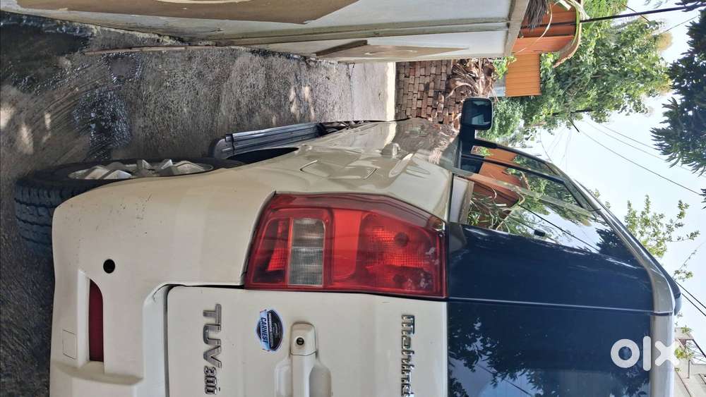 Mahindra Tuv 300 2017 Diesel Well Maintained