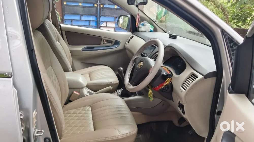 Toyota Innova 2.5 Vx 2011