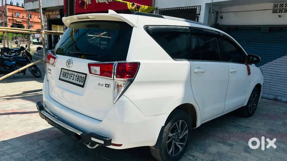 Toyota Innova Crysta 2022 Petrol 61348 Km Driven