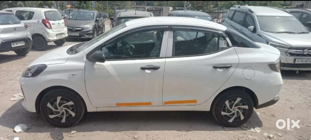 Hyundai Aura 2026 Cng & Hybrids 700 Km Driven