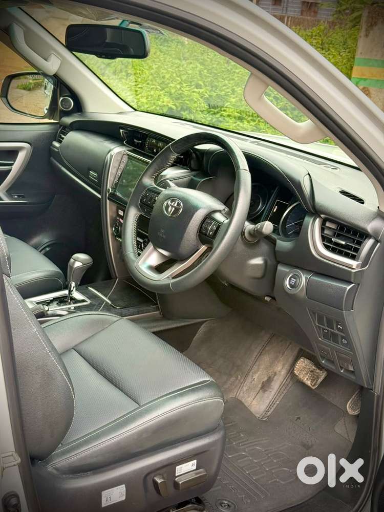 Toyota Fortuner [2021-ongoing] 2.8 2wd Diesel At, 2025, Diesel