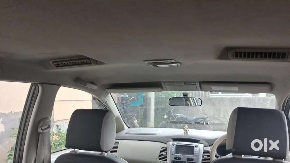 Toyota Innova Diesel 2012 Suv