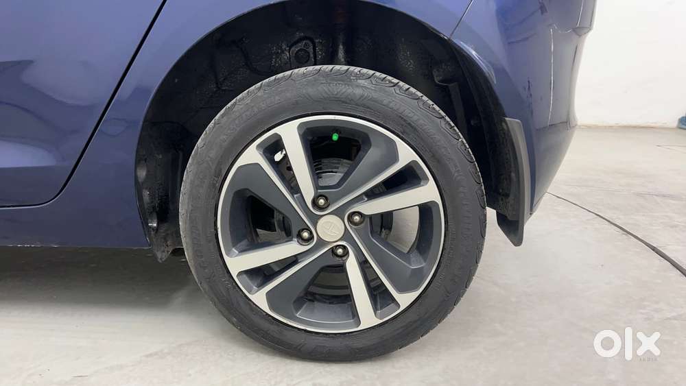 Tata Altroz Xz Plus (s) Diesel, 2023, Diesel
