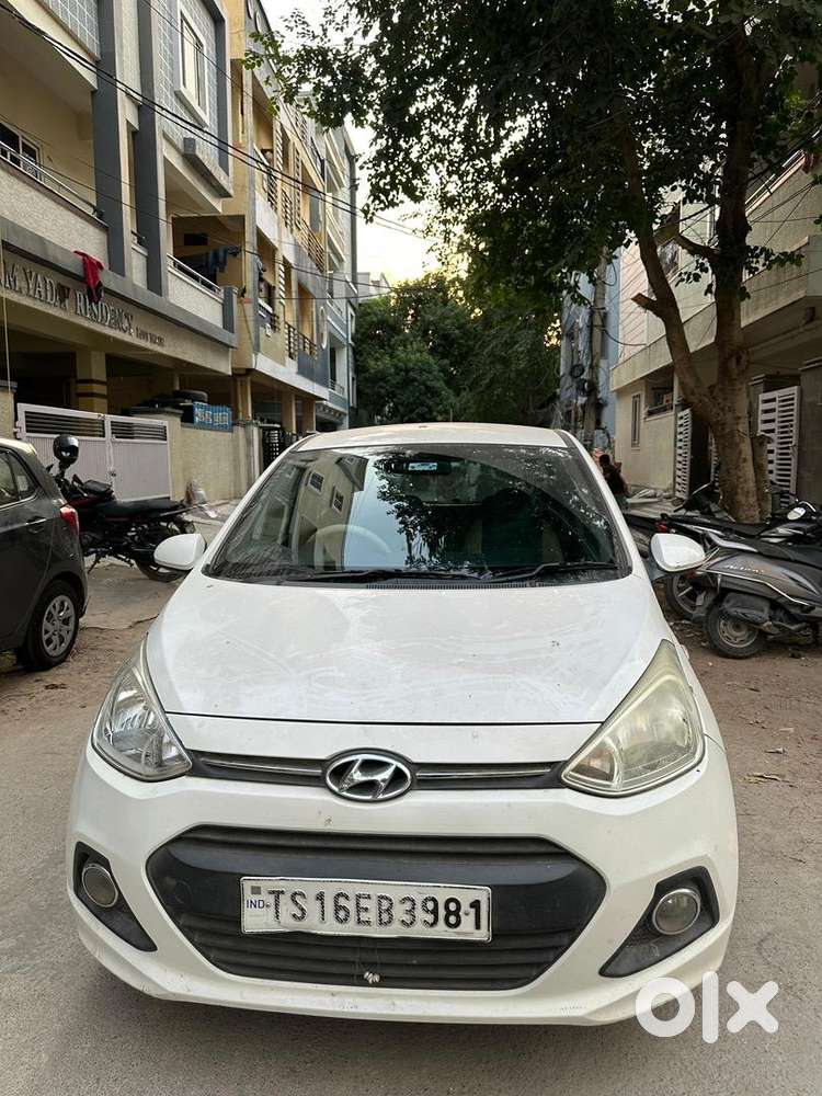 Grand I10 Diesel Neatly Maintained Showroom Track