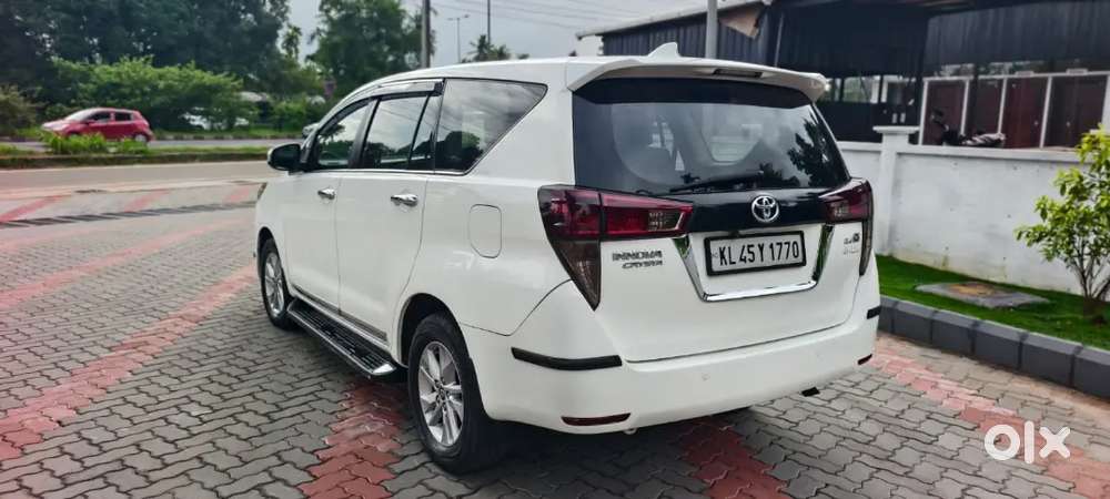 Toyota Innova Crysta 2018 Diesel 218500 Km Driven Good Condition