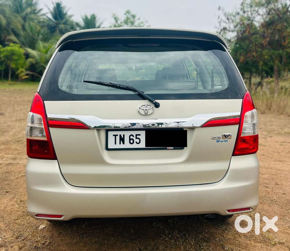 Toyota Innova 2.0 Vx 8 Seater Bs Iv, 2014, Diesel