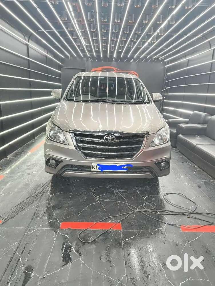 Toyota Innova 2.5 Diesel 2011 Family Used Good Condition