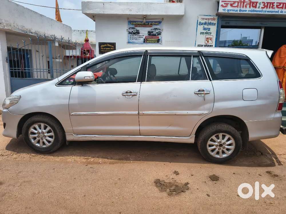 Toyota Innova Hycross 2019