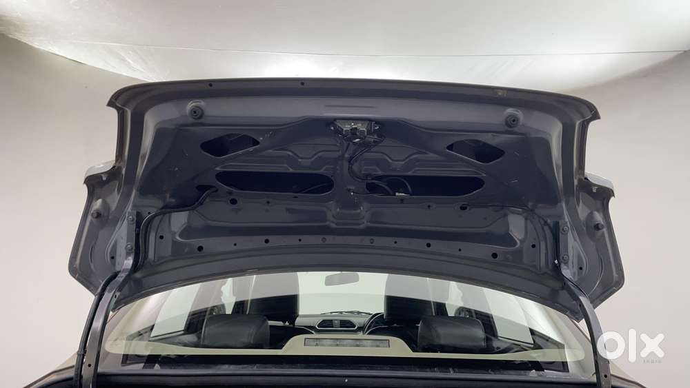 Maruti Suzuki Dzire 1.2 Vxi Amt, 2018, Petrol