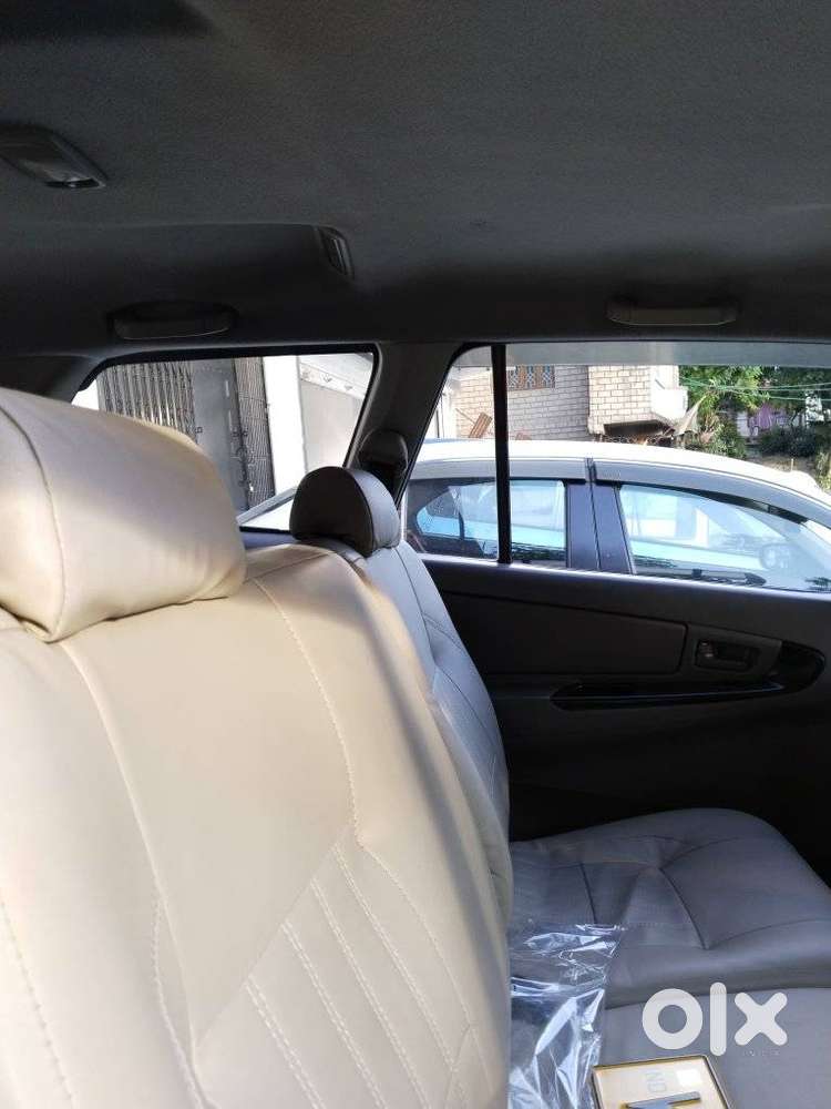 Toyota Innova 2.5 Z Diesel 7 Seater, 2016, Diesel