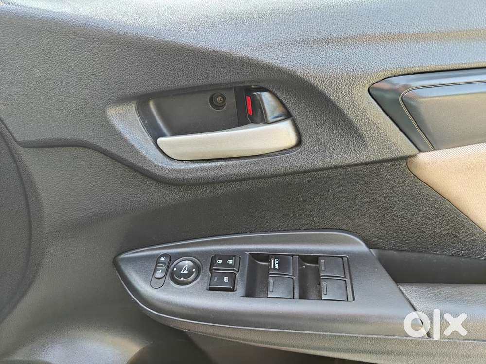 Honda Jazz V Automatic, 2019, Petrol