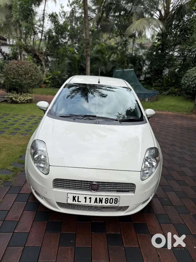 Fiat Grande Punto 2012 Diesel 77000 Km Driven