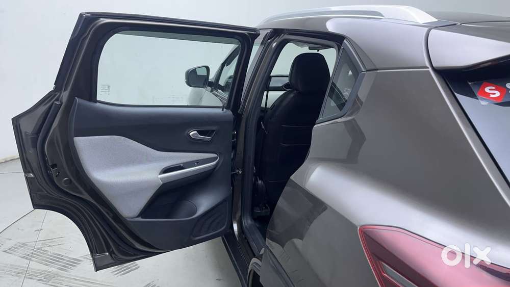 Nissan Magnite 1.0 Xv, 2023, Petrol
