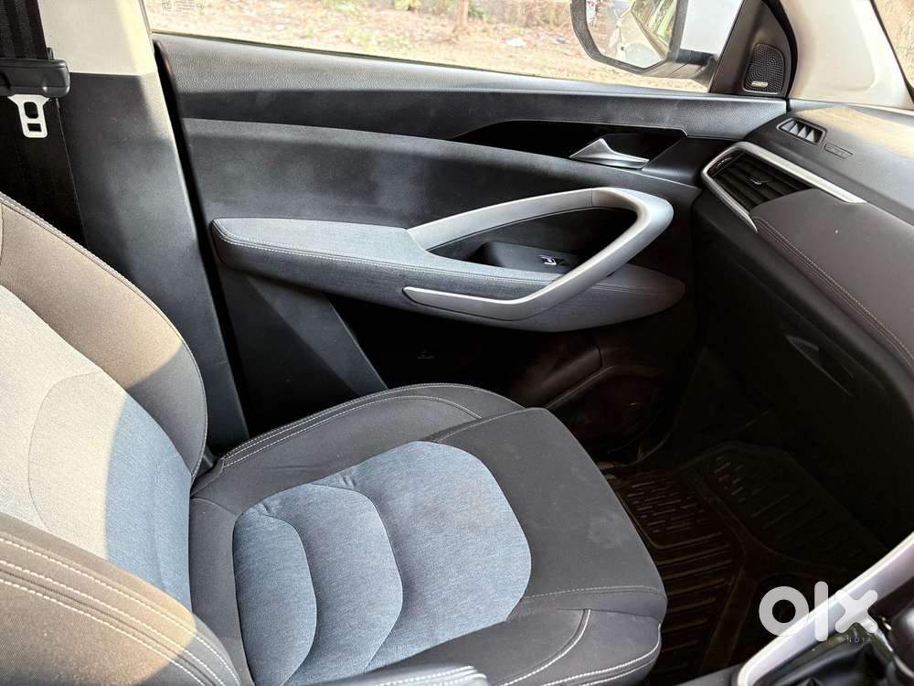 Mg Hector Plus 1.5 Hybrid Super Turbo 7 Str, 2020, Petrol