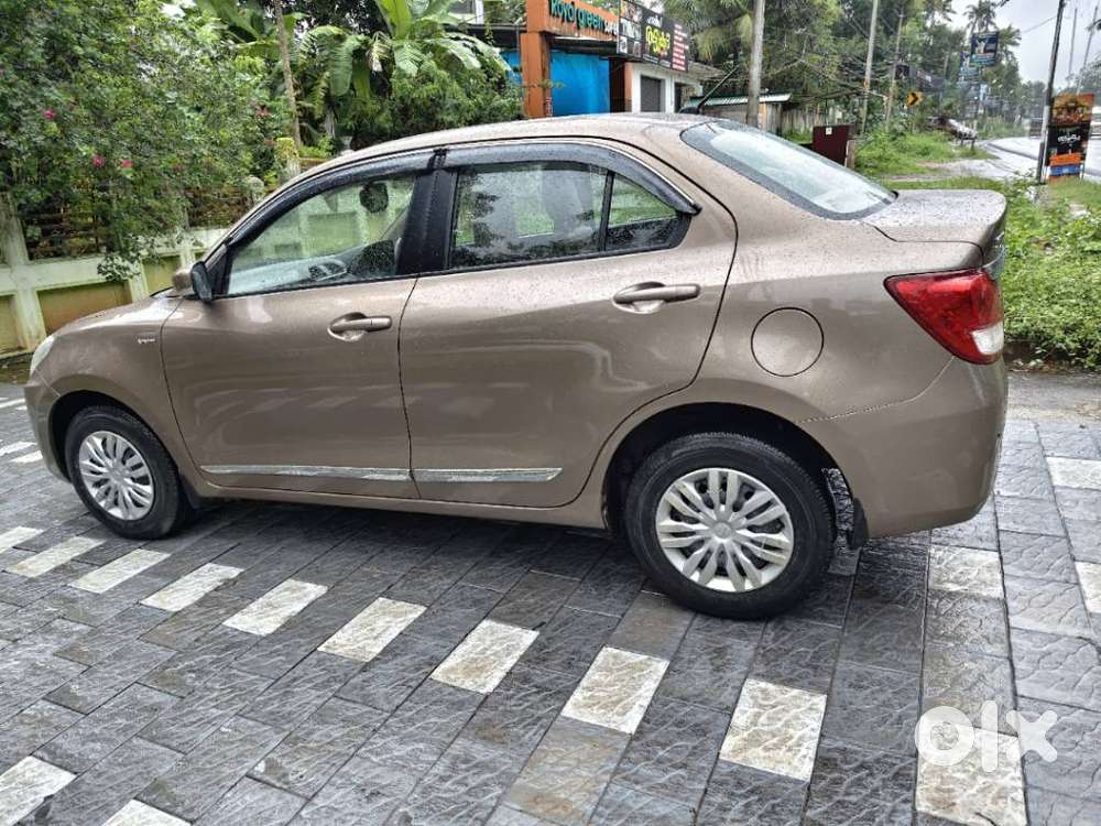 Maruti Suzuki Swift Dzire 1.2 Vxi Bsiv, 2017, Petrol